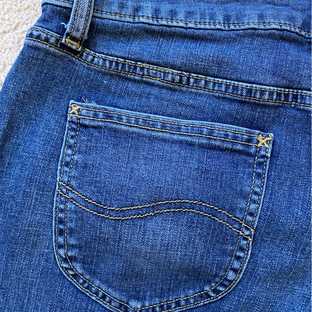 LEE Legendary Regular Fit Mid Rise Five-Pocket Stretch Denim Capri Jeans Size 12 - Picture 6 of 12